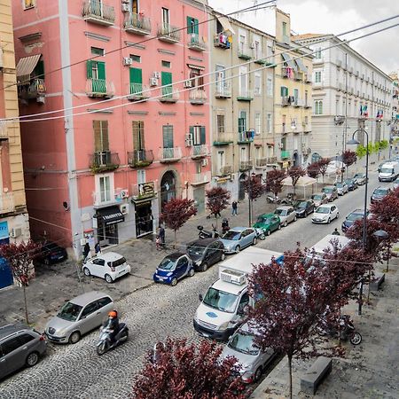 Domus Ugo Apartment Napoli Exterior foto