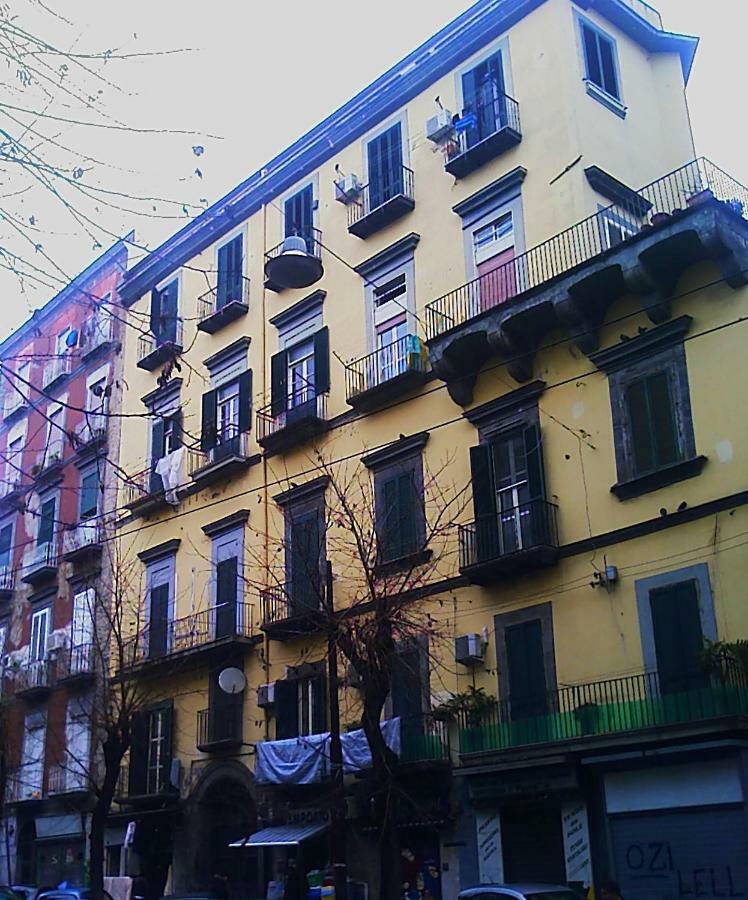 Domus Ugo Apartment Napoli Exterior foto